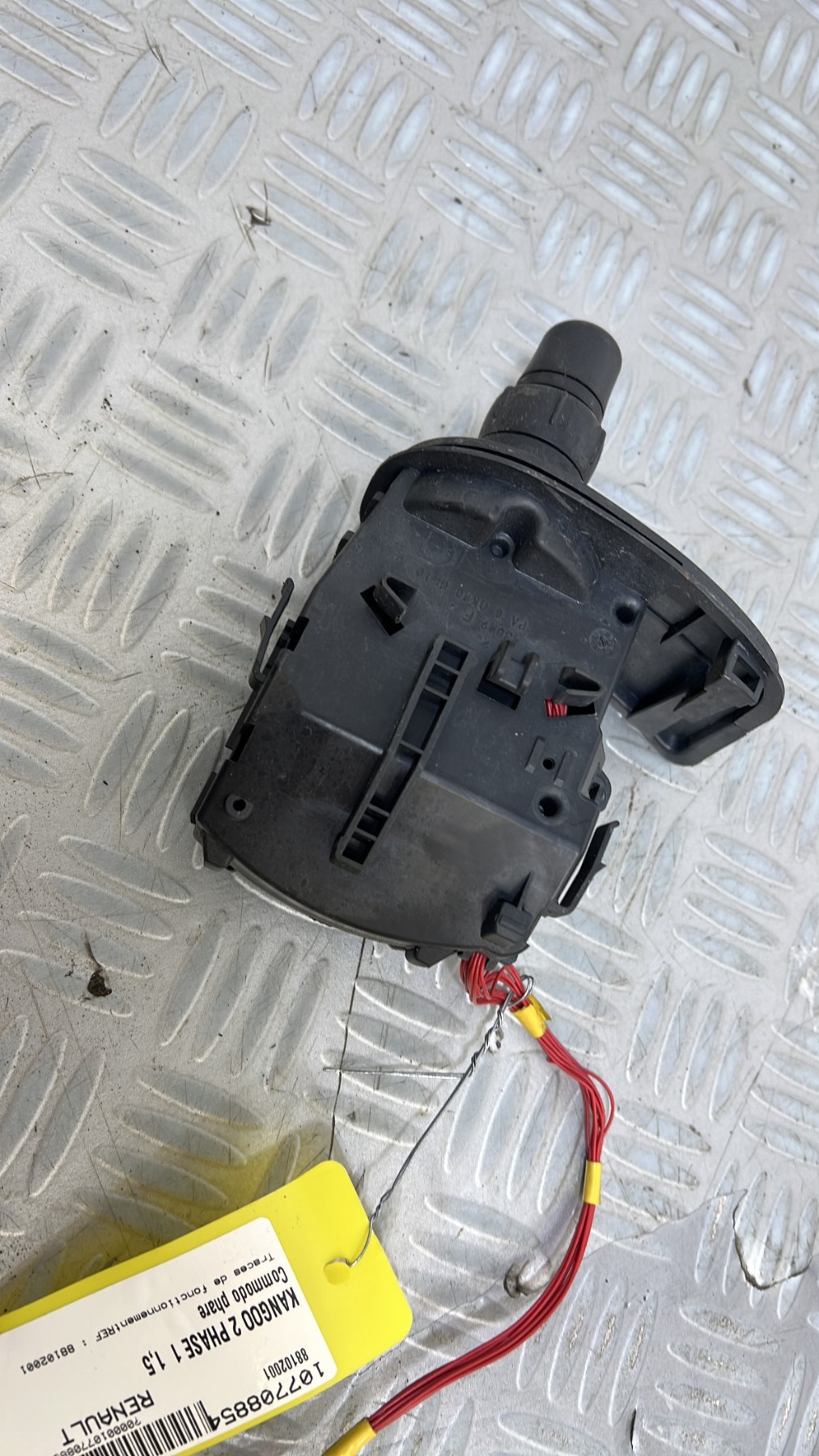 Commodo phare RENAULT KANGOO 2 PHASE 1 – 88102001