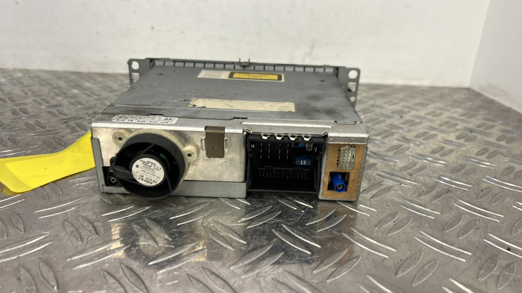 Autoradio BMW SERIE 3 E90 PHASE 1 – 6965047