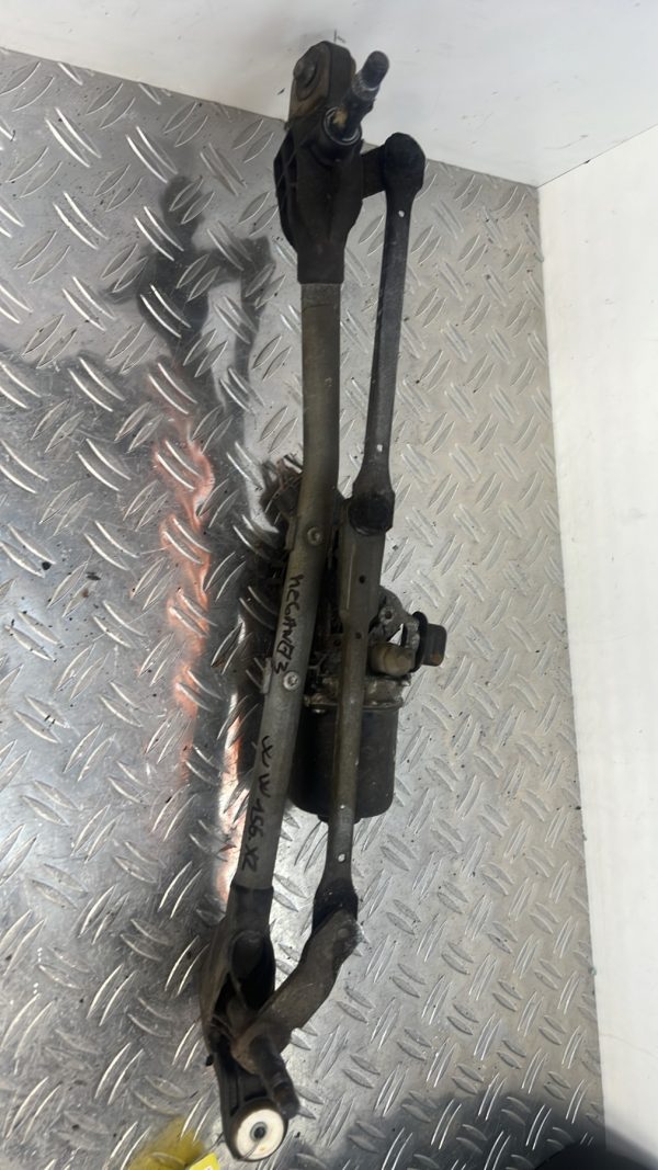 Moteur essuie glace avant RENAULT MEGANE 3 PHASE 2 BREAK – 288100941R