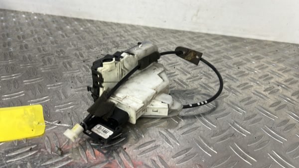 Serrure avant droit CITROEN C3 2 PHASE 2 – 9800624680