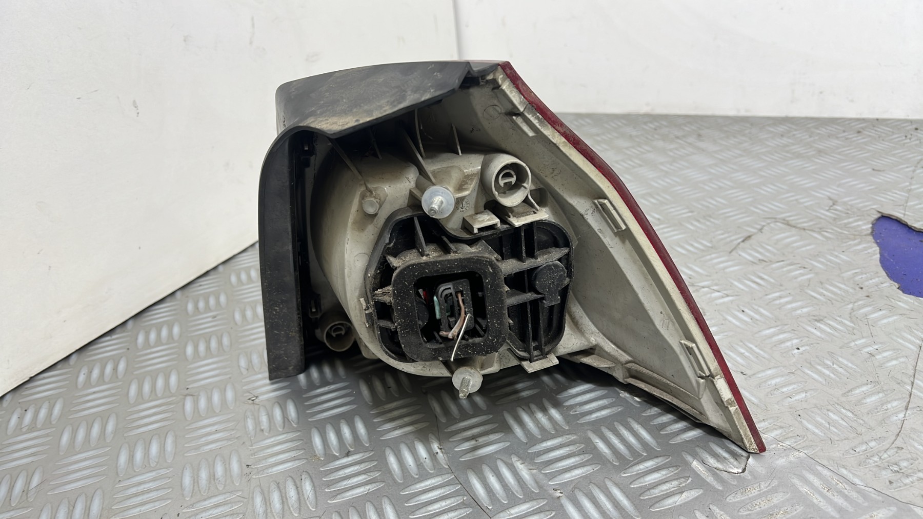 Feu arriere principal gauche (feux) VOLKSWAGEN GOLF 5 – 1K6945095C