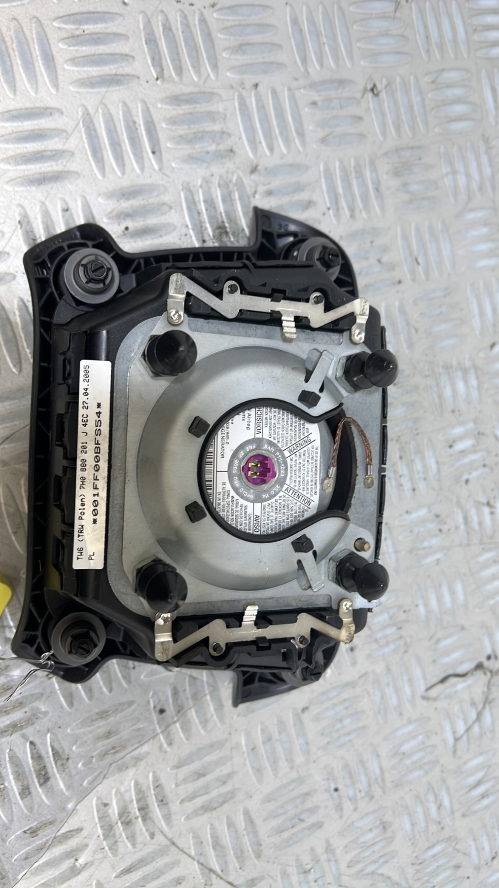 Air bag conducteur VOLKSWAGEN TRANSPORTER 5 PHASE 1 – 7H0880201J