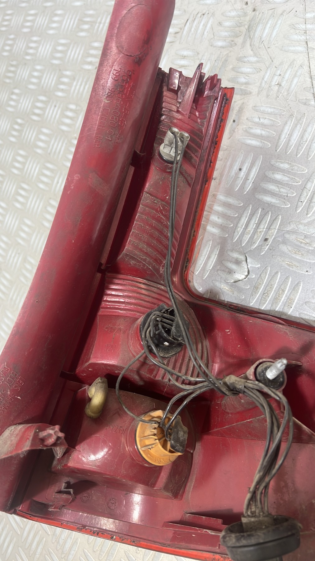 Feu arriere principal gauche (feux) CITROEN C4 1 PHASE 1 – 9655864080C1