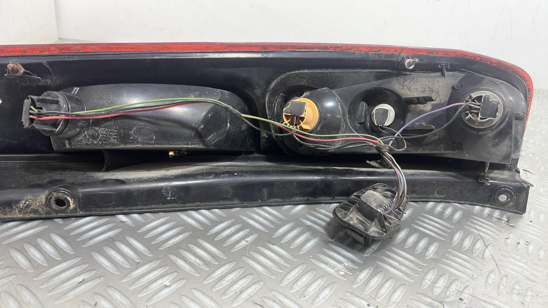 Feu arriere principal gauche (feux) FORD FIESTA 5 PHASE 1 – 6S6113A603AF