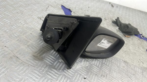 Retroviseur droit RENAULT CLIO 3 PHASE 1 – 7701061191