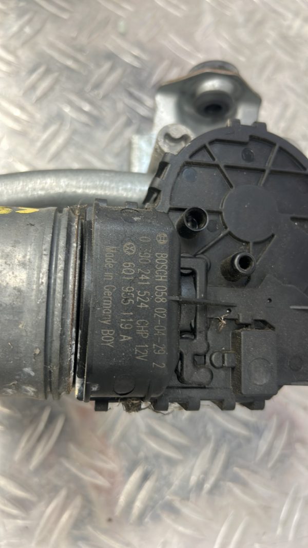 Moteur essuie glace avant VOLKSWAGEN POLO 4 PHASE 1 – 6Q1955119A