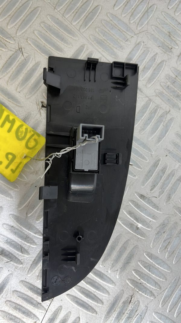 Interrupteur de leve vitre avant droit SEAT LEON 2 PHASE 1 – 1P1867172
