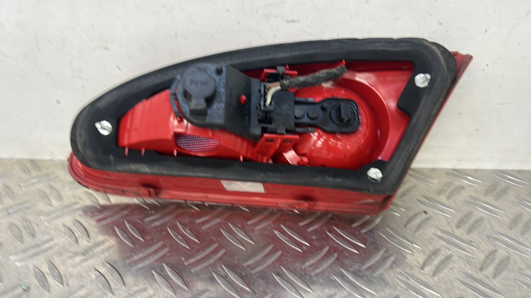 Feu arriere secondaire gauche (feux) SEAT LEON 2 PHASE 1 – 1P0945107E