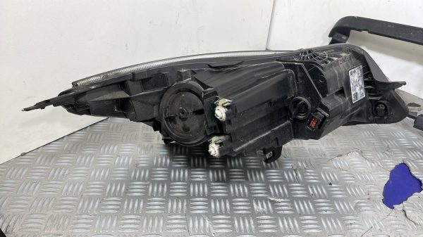 Optique avant principal gauche (feux)(phare) OPEL INSIGNIA 1 PHASE 1 BREAK – 39031207LH