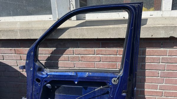 Porte avant droit VOLKSWAGEN TRANSPORTER 5 PHASE 1 – 7LA831056B