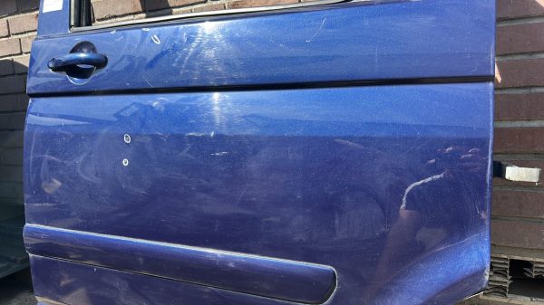 Porte avant droit VOLKSWAGEN TRANSPORTER 5 PHASE 1 – 7LA831056B