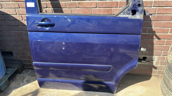 Porte avant droit VOLKSWAGEN TRANSPORTER 5 PHASE 1 – 7LA831056B