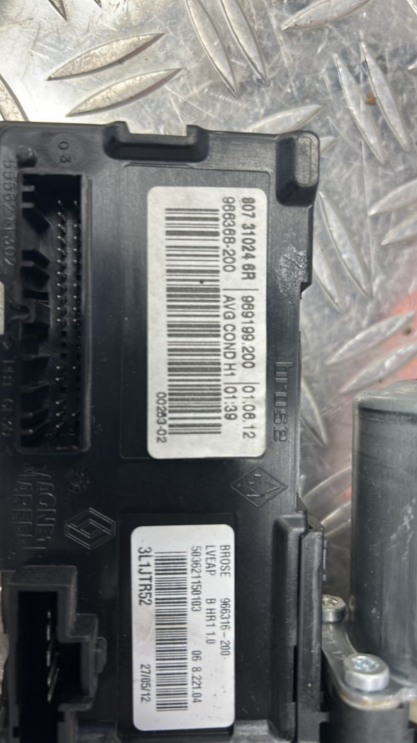 Leve vitre electrique arriere droit RENAULT GRAND SCENIC 3 PHASE 1 – 807310246R