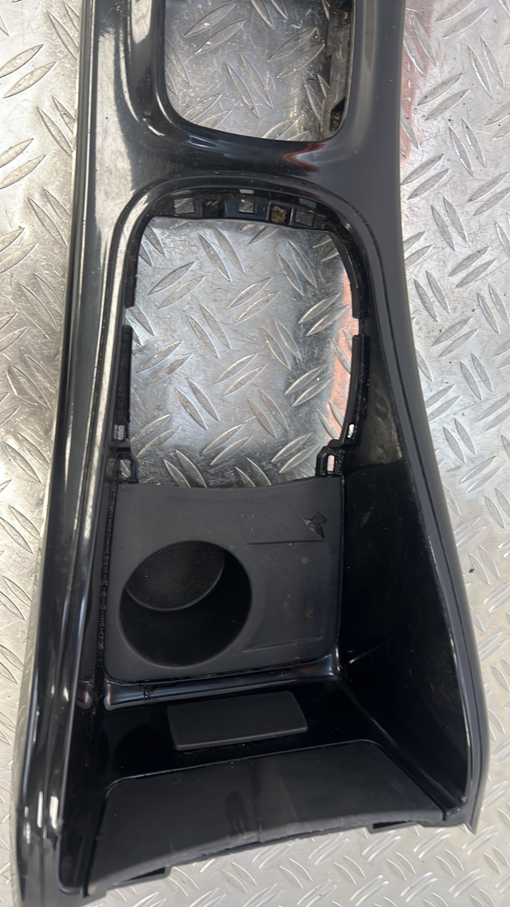Console central (interieur plastique) RENAULT MEGANE 3 PHASE 3 – 969350007R