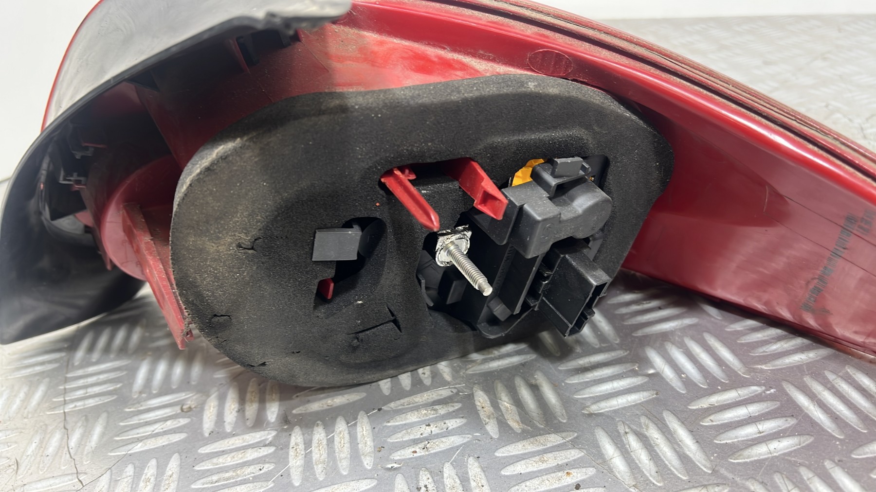 Feu arriere principal gauche (feux) PEUGEOT 206 PHASE 1 – 6350P1