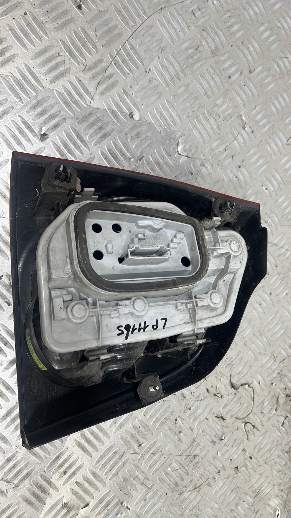 Feu arriere principal droit (feux) VOLKSWAGEN POLO 4 PHASE 1 – 6Q6945096G