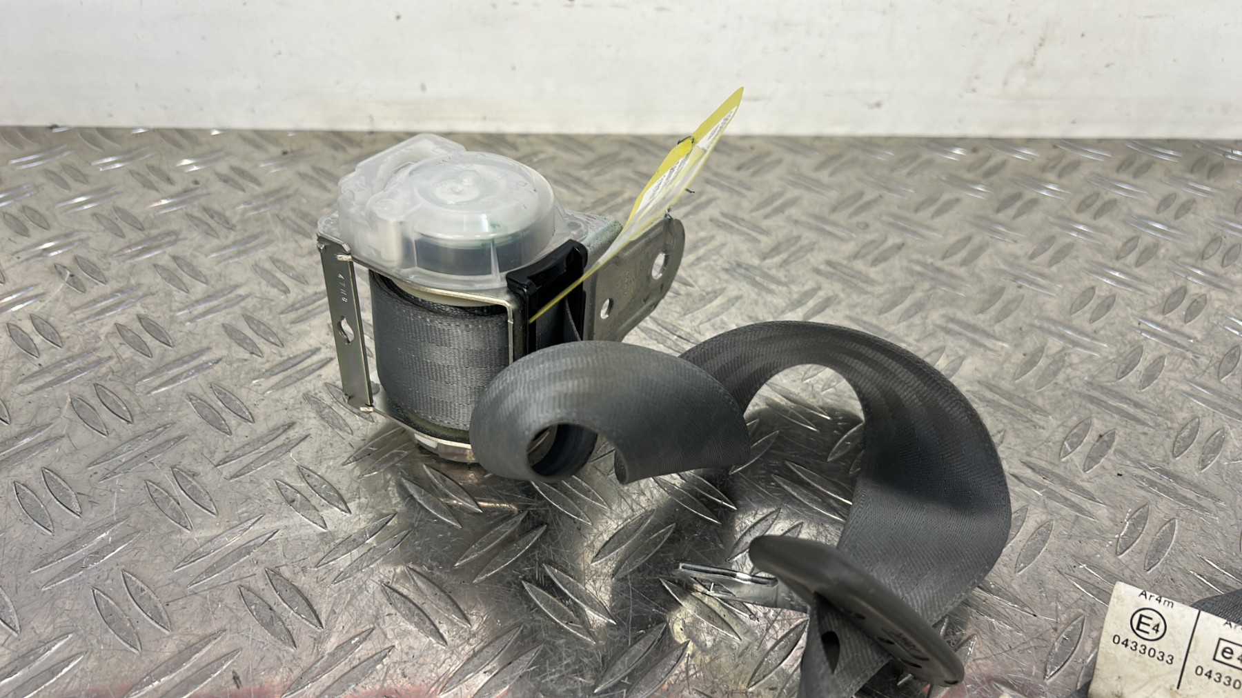 Ceinture arriere gauche TOYOTA PRIUS 3 PHASE 1 – 7L7250