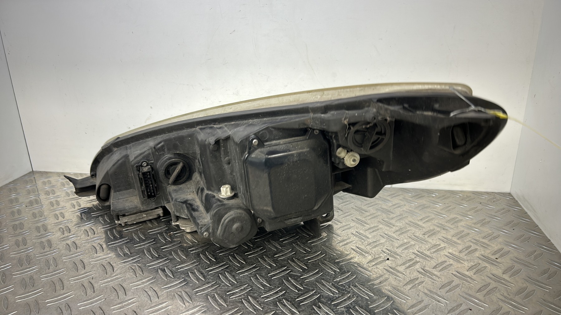 Optique avant principal droit (feux)(phare) PEUGEOT 407 COUPE – 620682
