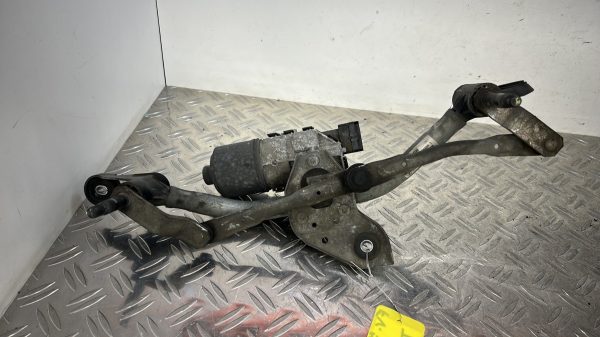 Moteur essuie glace avant RENAULT TWINGO 2 PHASE 1 – 8200364766