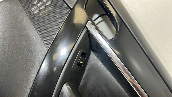 Panneau de porte arriere droit CITROEN C4 GRAND PICASSO 1 – 96599559ZD