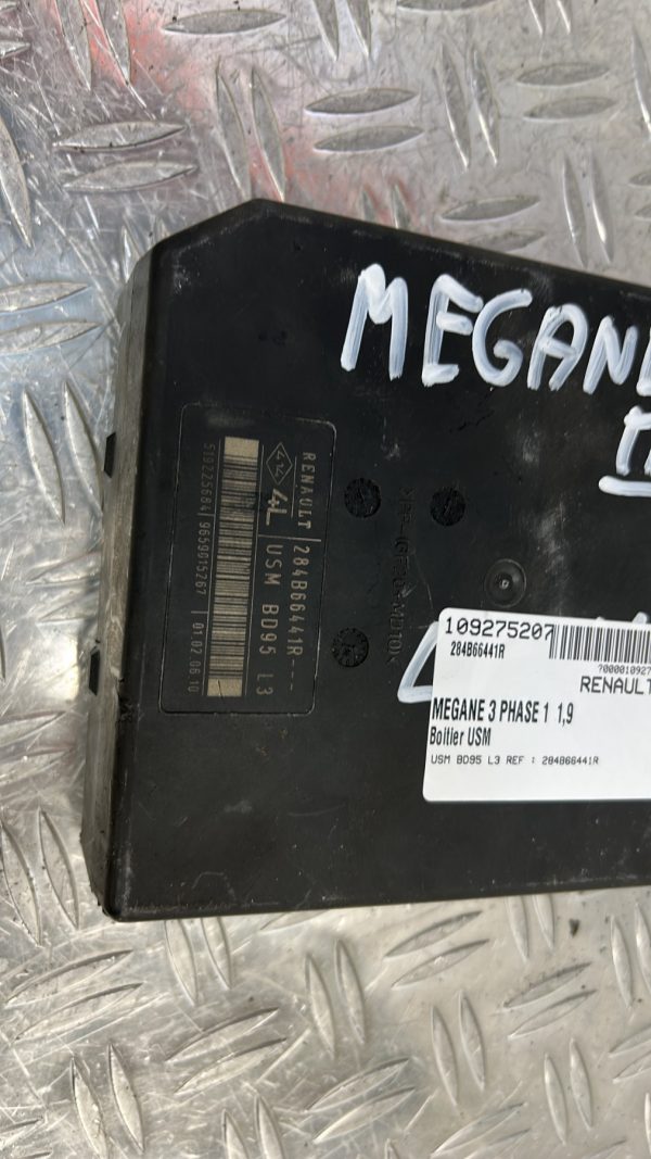 Boitier USM RENAULT MEGANE 3 PHASE 1 – 284B66441R