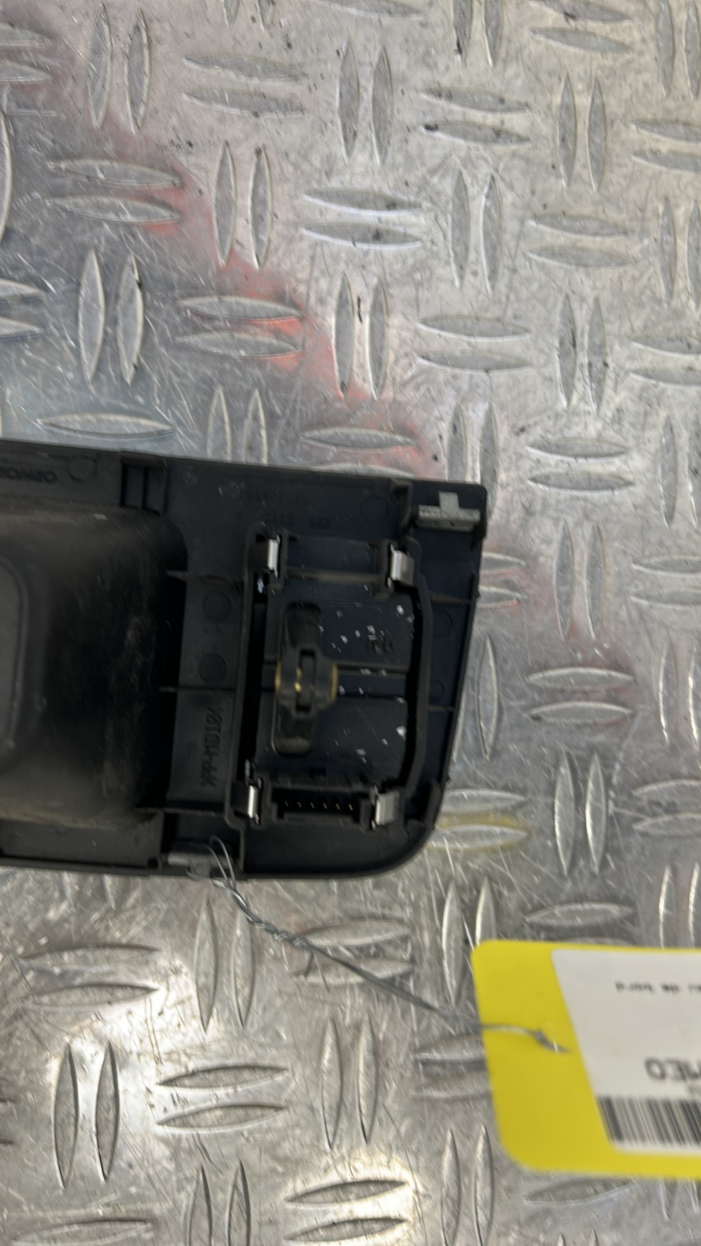 Bouton/Interrupteur ALFA ROMEO GIULIETTA 2 PHASE 1 – 156089959