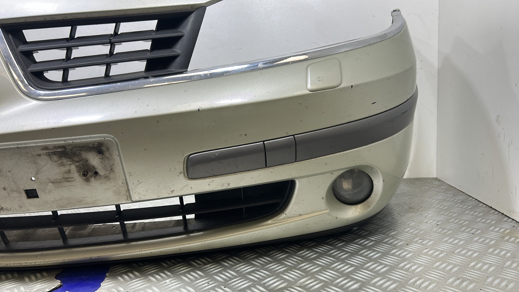 Pare choc avant RENAULT  – 7701476242