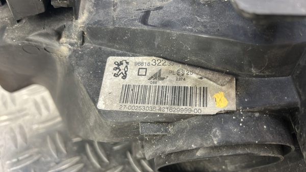 Optique avant principal droit (feux)(phare) PEUGEOT 307 PHASE 2 BREAK – 9681832280