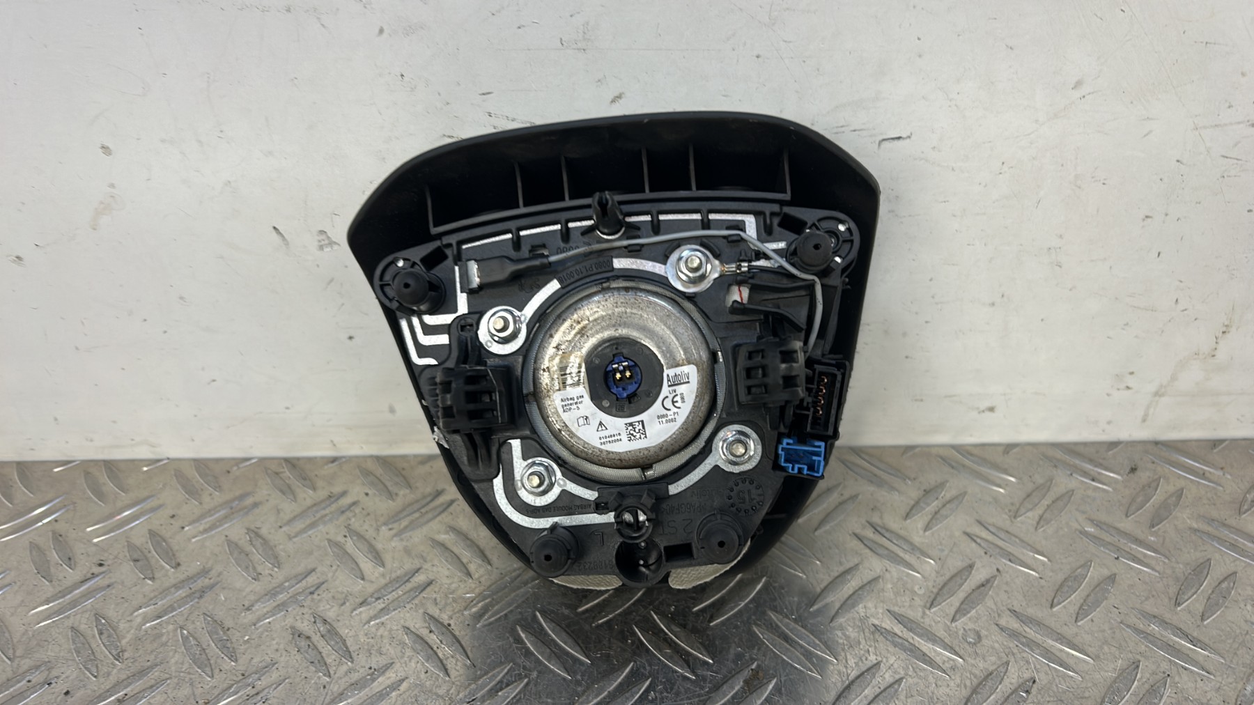 Air bag conducteur PEUGEOT 208 1 PHASE 2 – 98072114ZD