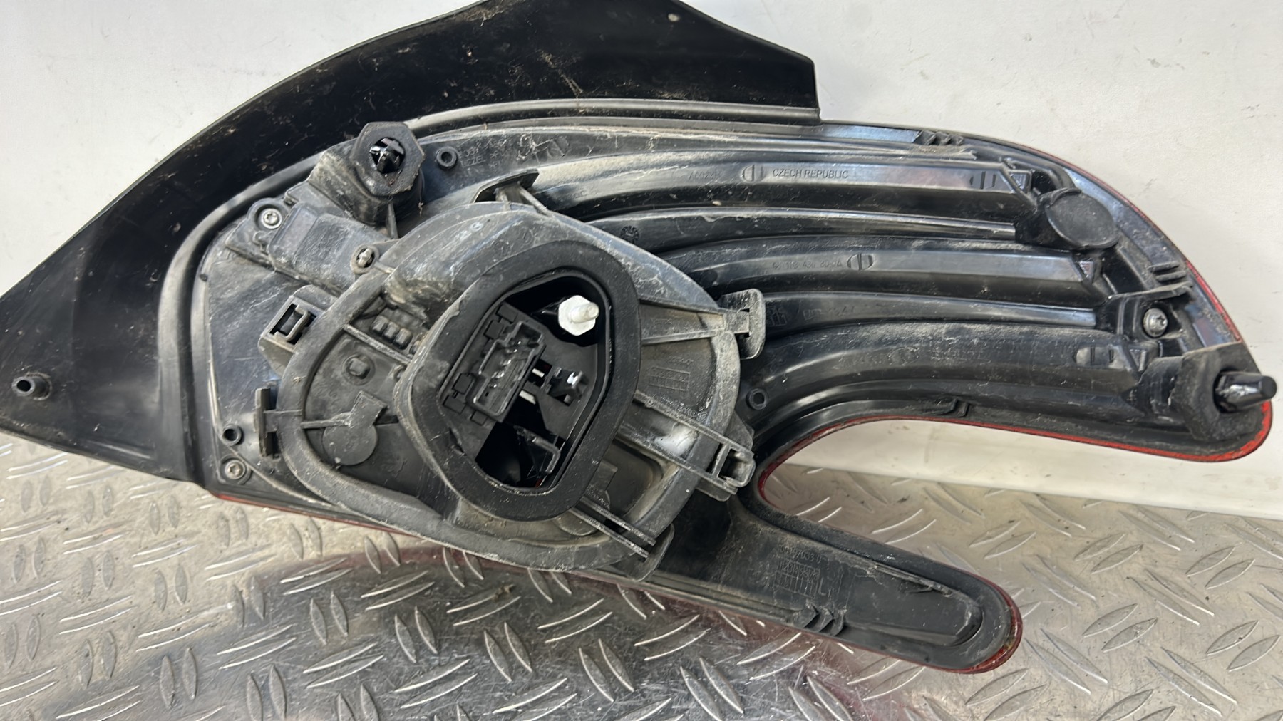 Feu arriere principal gauche (feux) PEUGEOT 208 1 PHASE 2 – 9810343080