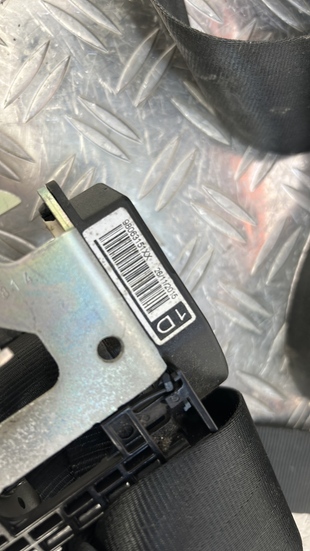 Ceinture avant droit PEUGEOT 208 1 PHASE 2 – 98063151XX