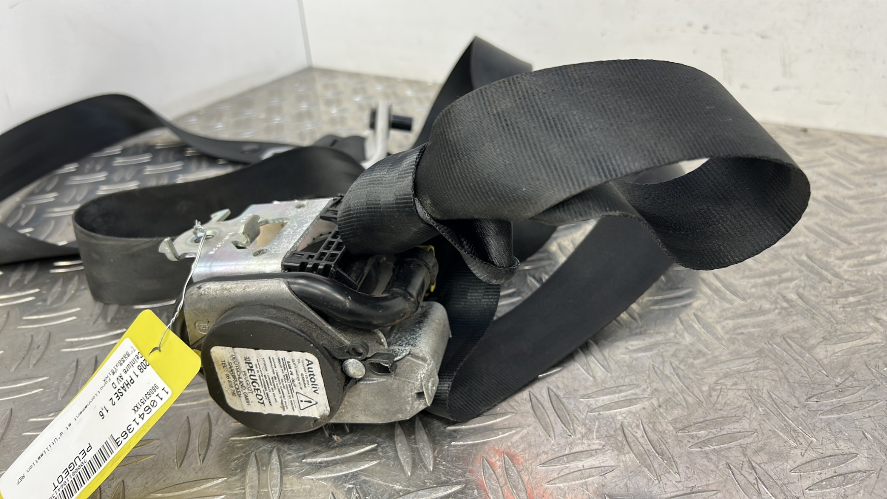 Ceinture avant droit PEUGEOT 208 1 PHASE 2 – 98063151XX