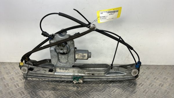 Leve vitre electrique avant gauche RENAULT CLIO 3 PHASE 2 – 400856E