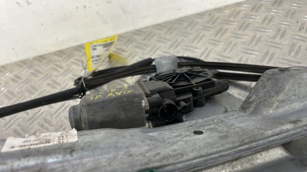 Leve vitre electrique avant gauche RENAULT CLIO 3 PHASE 2 – 400856E