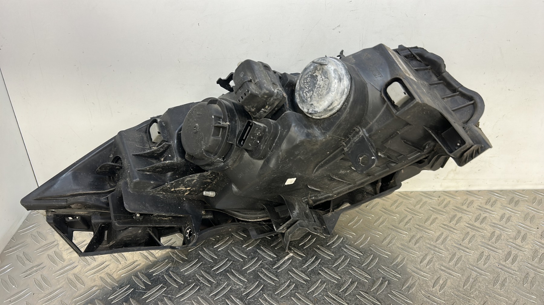 Optique avant principal gauche (feux)(phare) RENAULT MEGANE 2 PHASE 1 – 8200073220