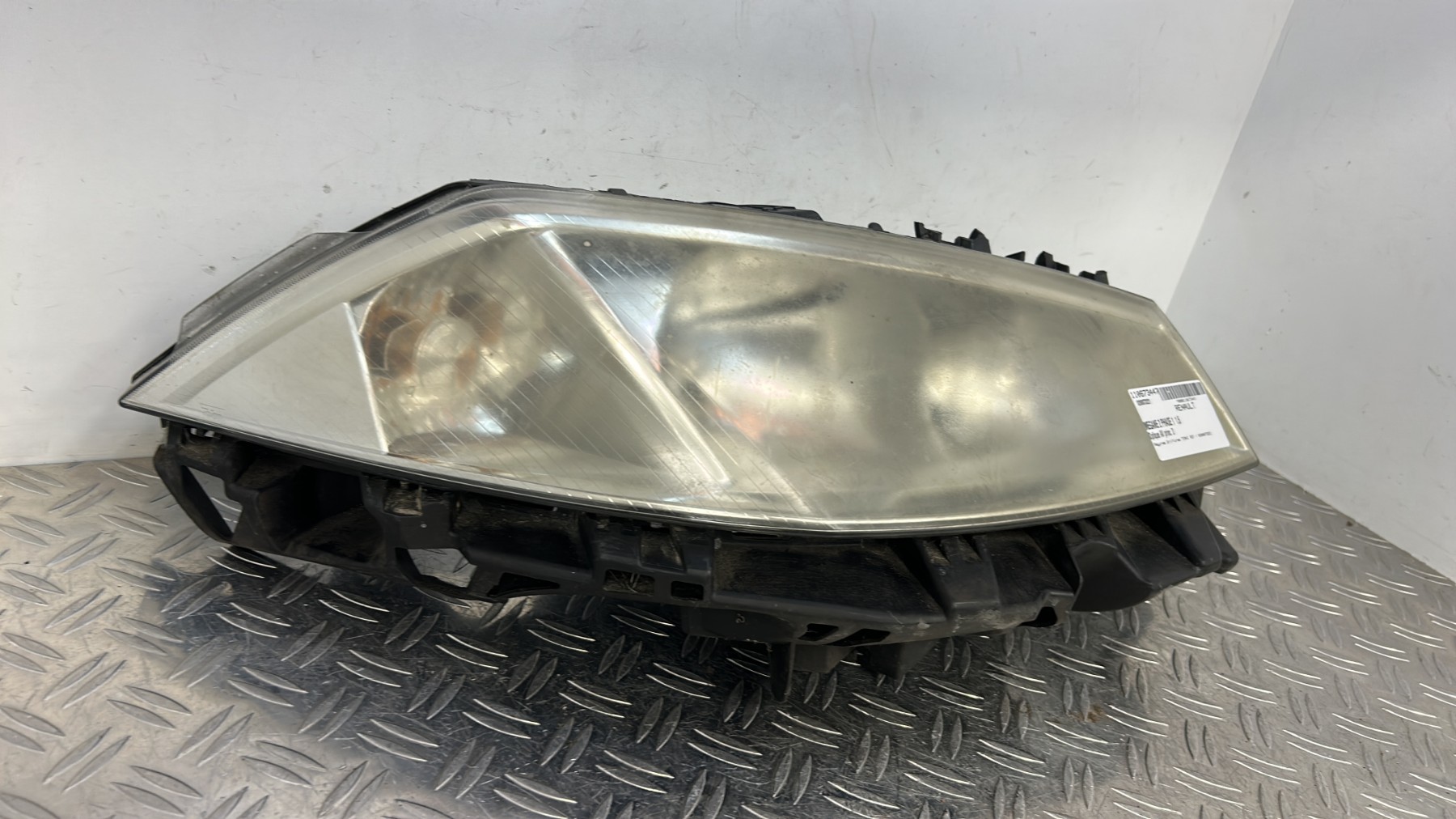 Optique avant principal droit (feux)(phare) RENAULT MEGANE 2 PHASE 1 – 8200073221