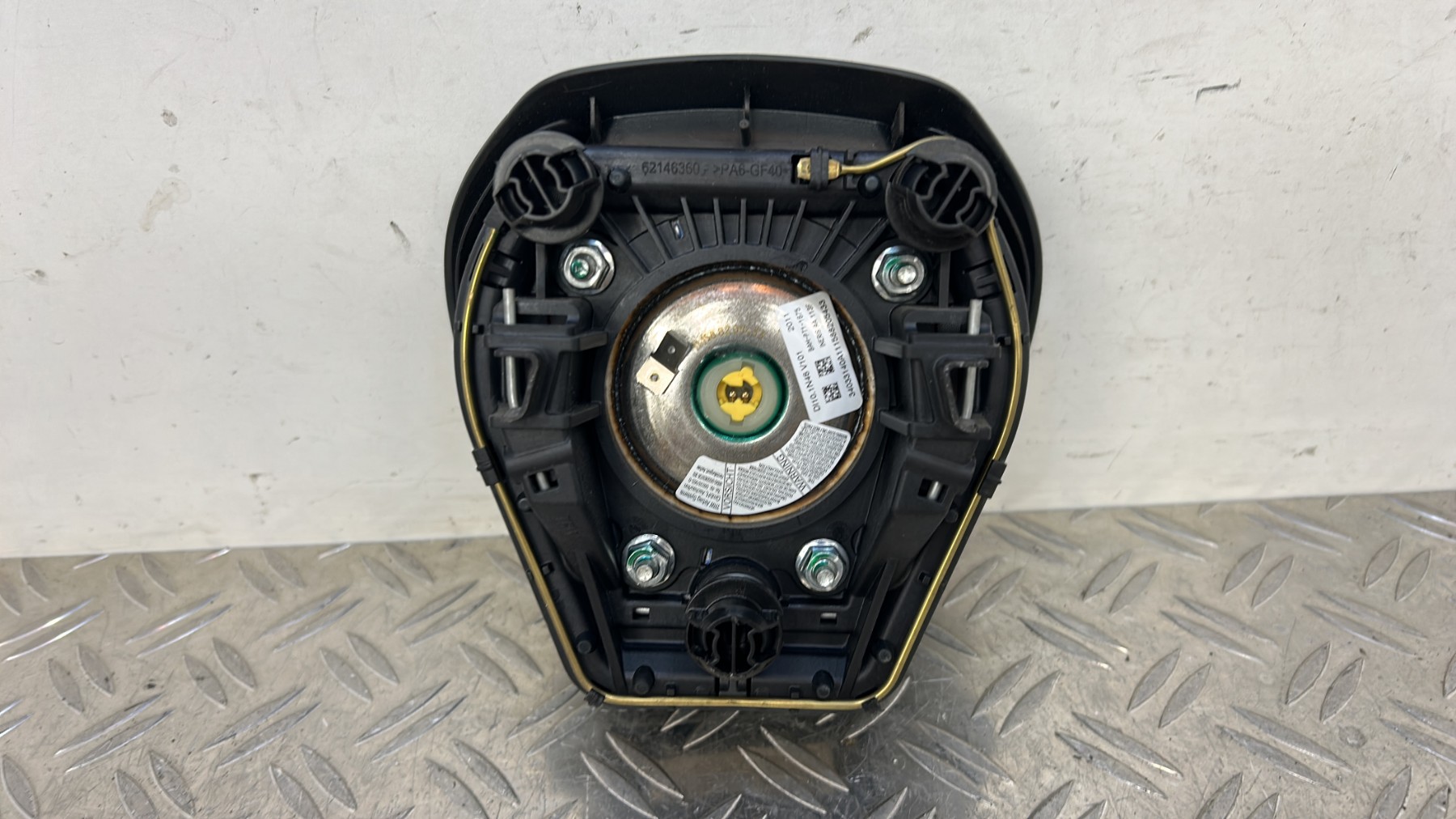 Air bag conducteur FORD FIESTA 6 PHASE 1 – 62146212G