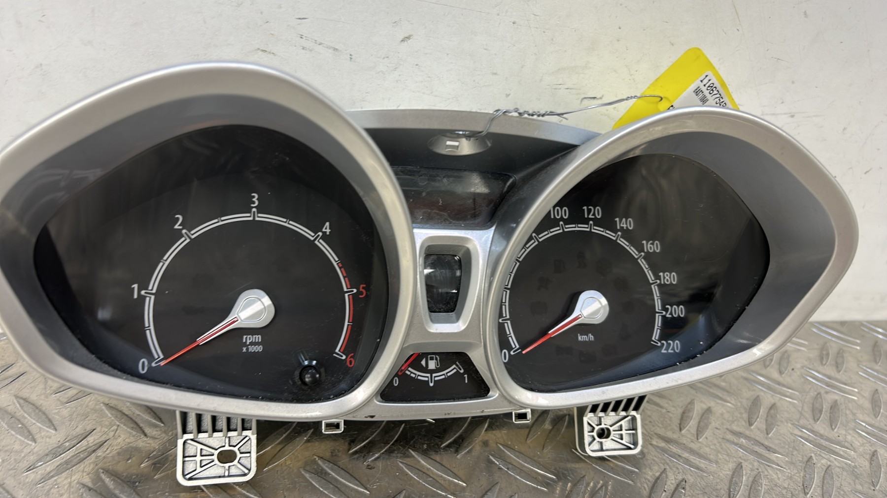 Compteur FORD FIESTA 6 PHASE 1 – 8AST10849