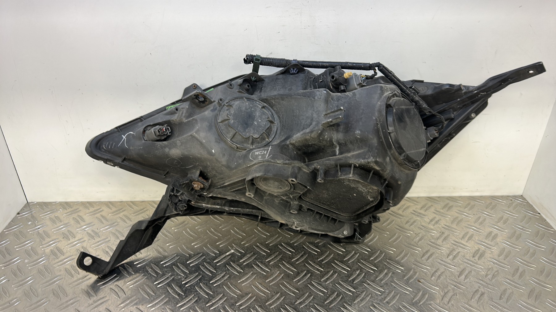 Optique avant principal droit (feux)(phare) HONDA CR-V 3 PHASE 1 – 33100SWWG0