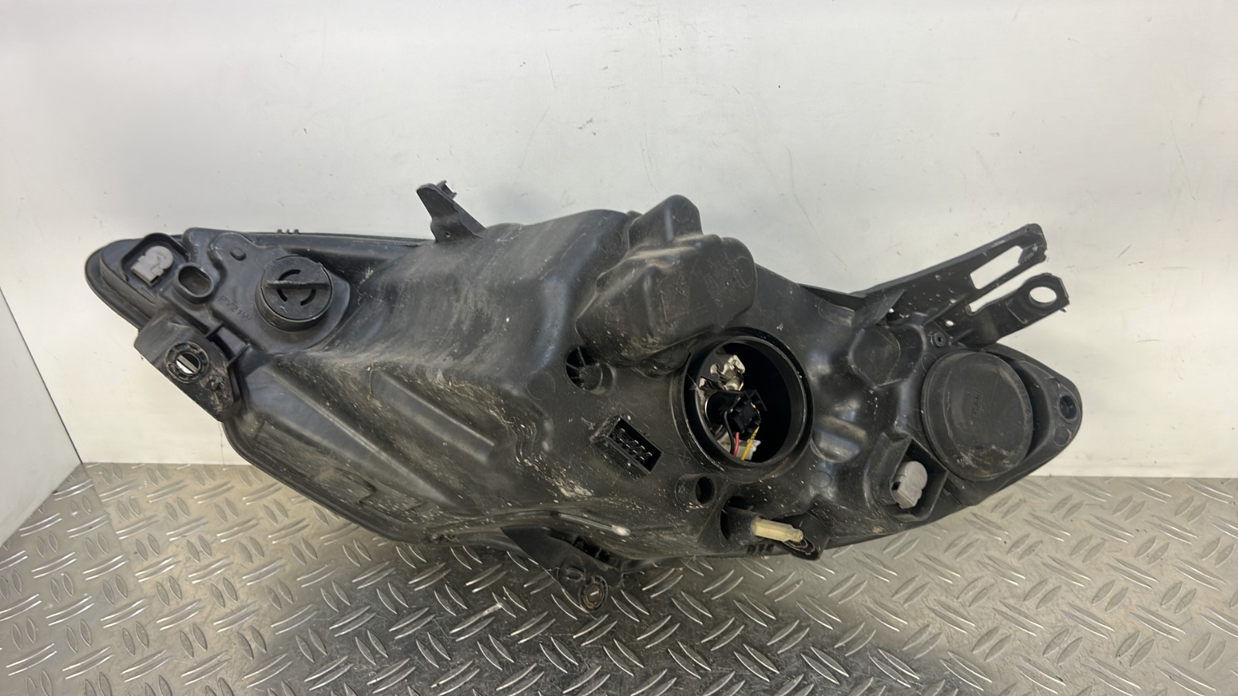 Optique avant principal droit (feux)(phare) PEUGEOT 1007 – 9644998780