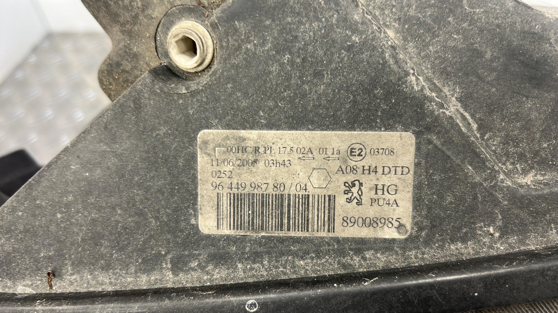 Optique avant principal droit (feux)(phare) PEUGEOT 1007 – 9644998780