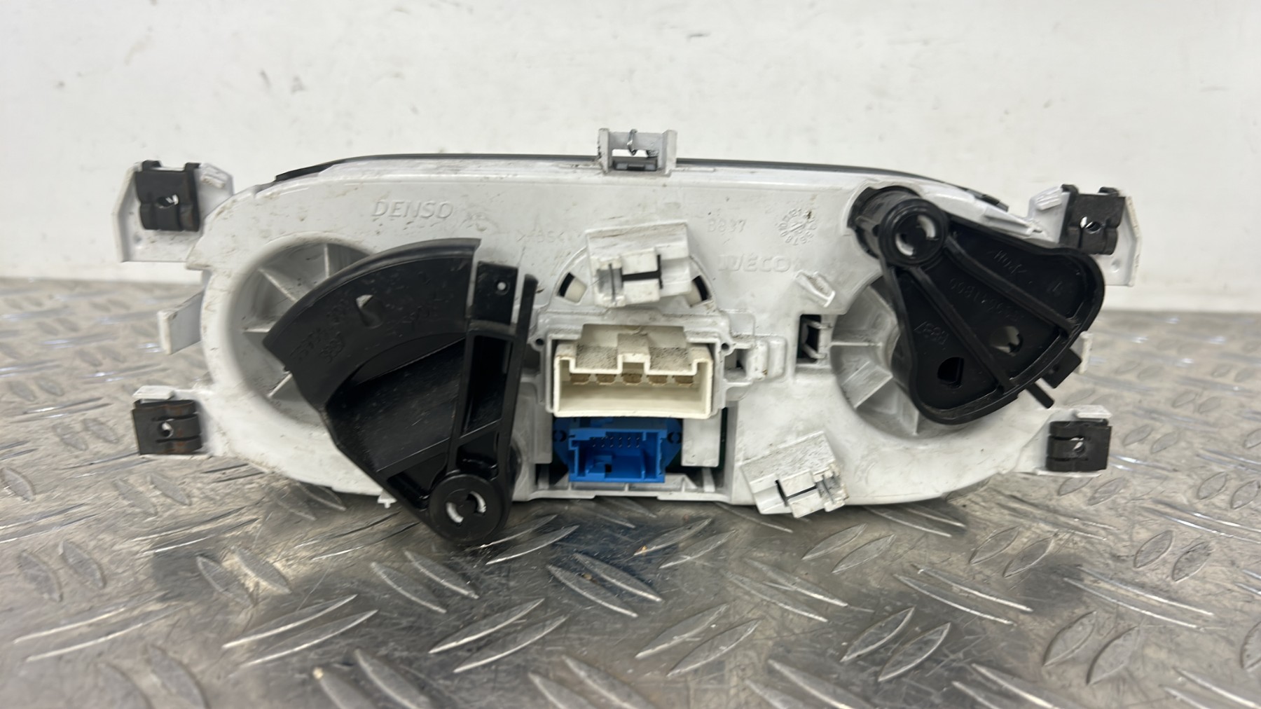 Commande chauffage IVECO DAILY 6 PHASE 1 – 559040200