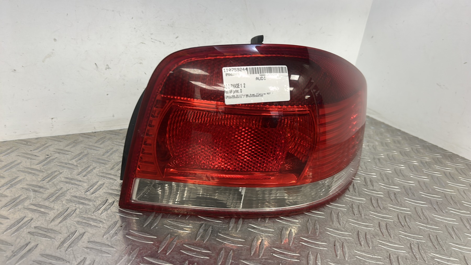 Feu arriere principal droit (feux) AUDI A3 2 PHASE 1 – 8P0945096016