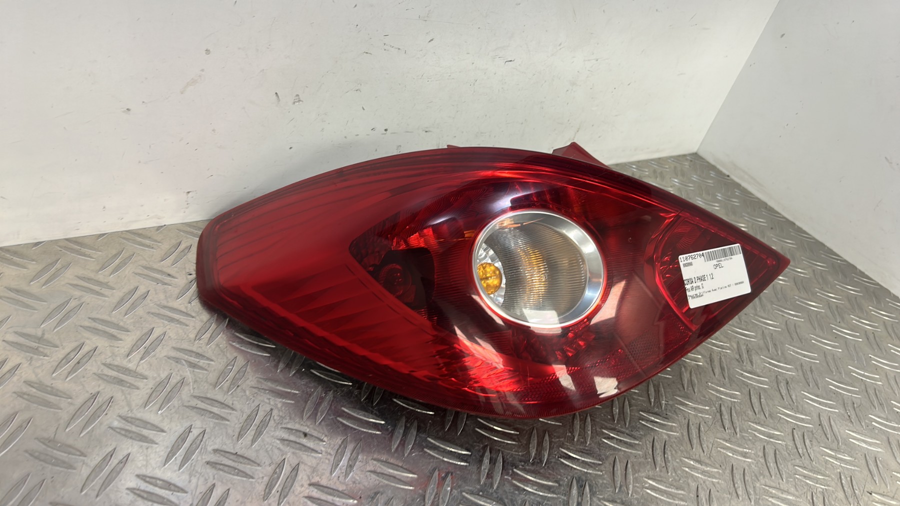 Feu arriere principal gauche (feux) OPEL CORSA D PHASE 1 – 89038960