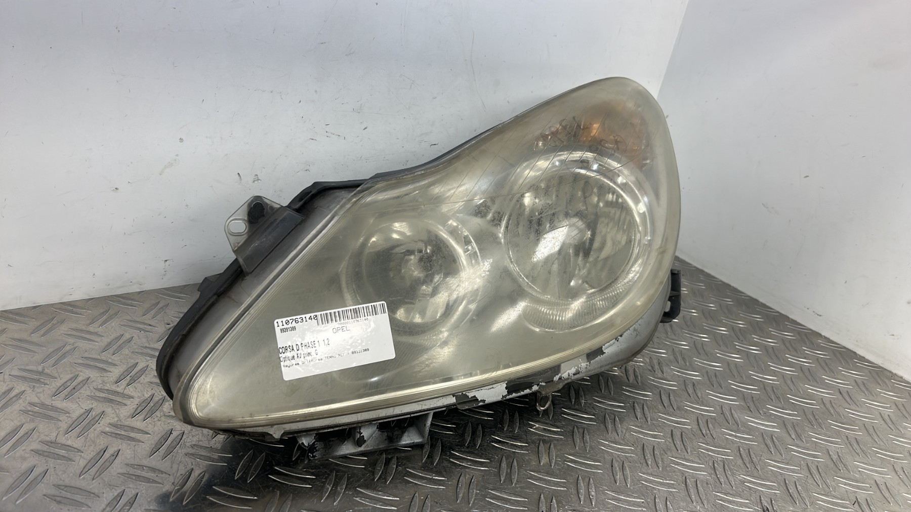 Optique avant principal gauche (feux)(phare) OPEL CORSA D PHASE 1 – 89391389