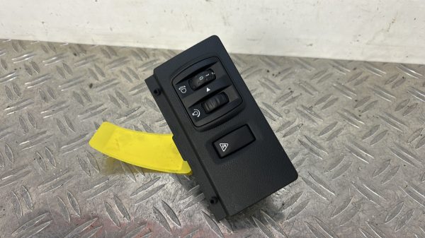 Bouton/Interrupteur RENAULT LAGUNA 3 PHASE 1 648450001R