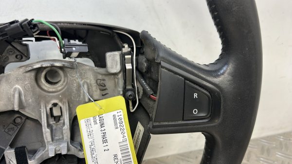 Volant RENAULT LAGUNA 3 PHASE 1 484300001R