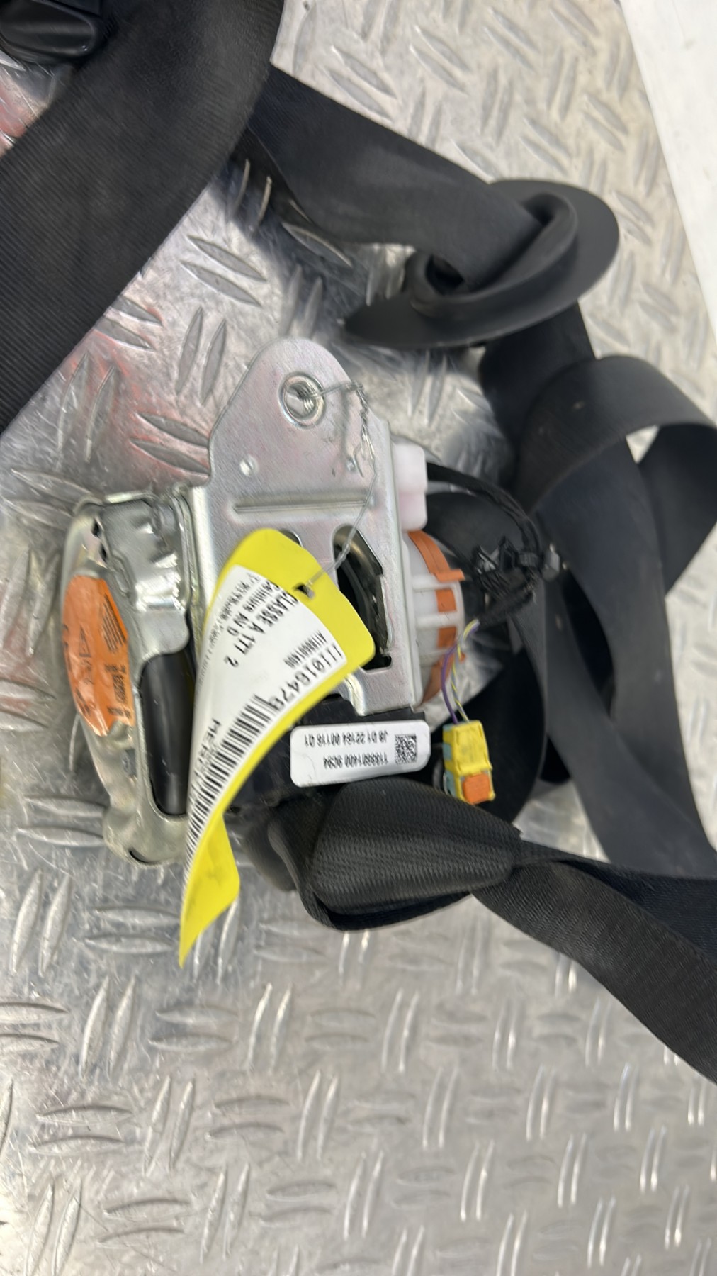 Ceinture avant droit MERCEDES CLASSE A 177 PHASE 2 A1188601400