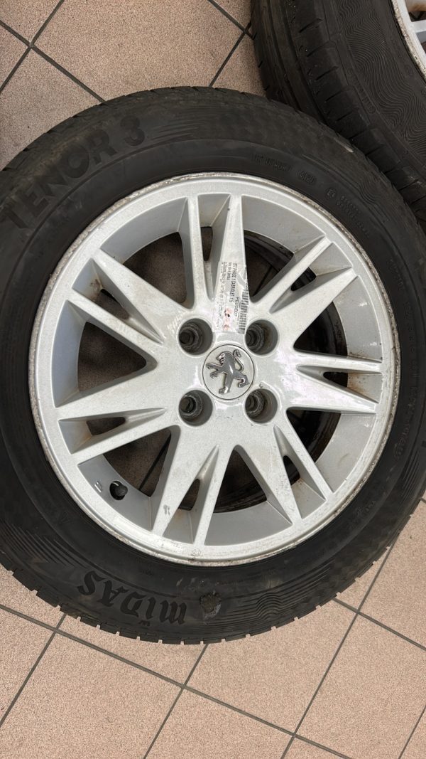 Jeu de 4 jantes  PEUGEOT 207 PHASE 1 CABRIOLET 9680648680