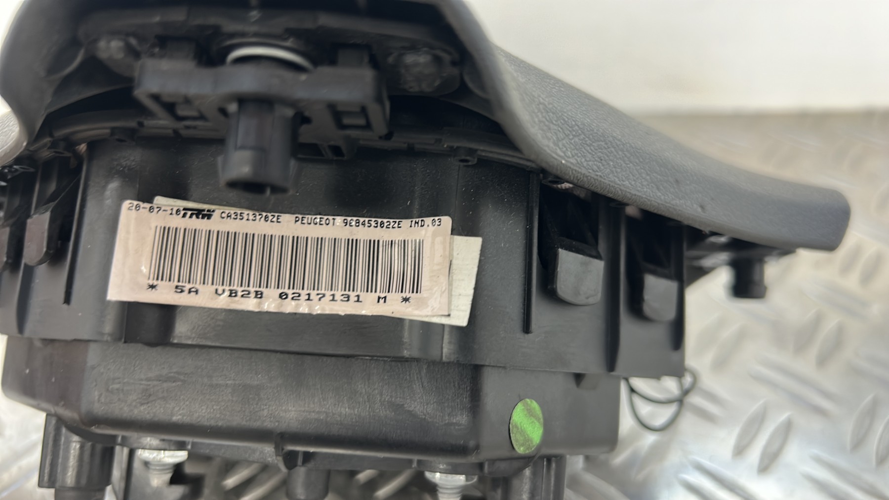 Air bag conducteur PEUGEOT 5008 1 PHASE 1 96845302ZE